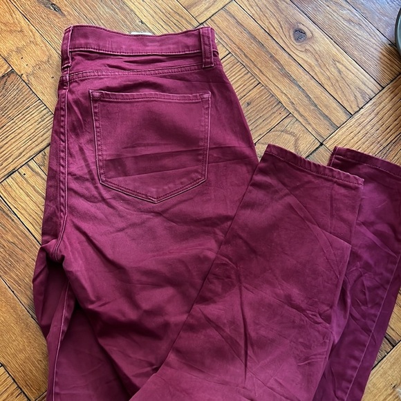 Banana Republic burgundy skinny fit size: 27/4 - Picture 6 of 6